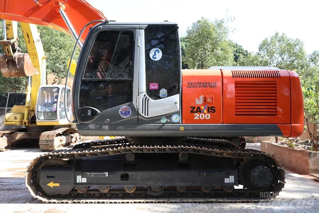 Hitachi ZX 200 LC-6 Gravemaskiner på larvebånd