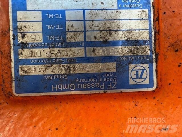 Doosan DL 400 AXLES Aksler