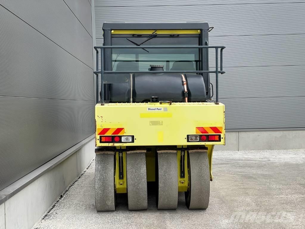 Ammann AP 240 Tromle med luftdæk