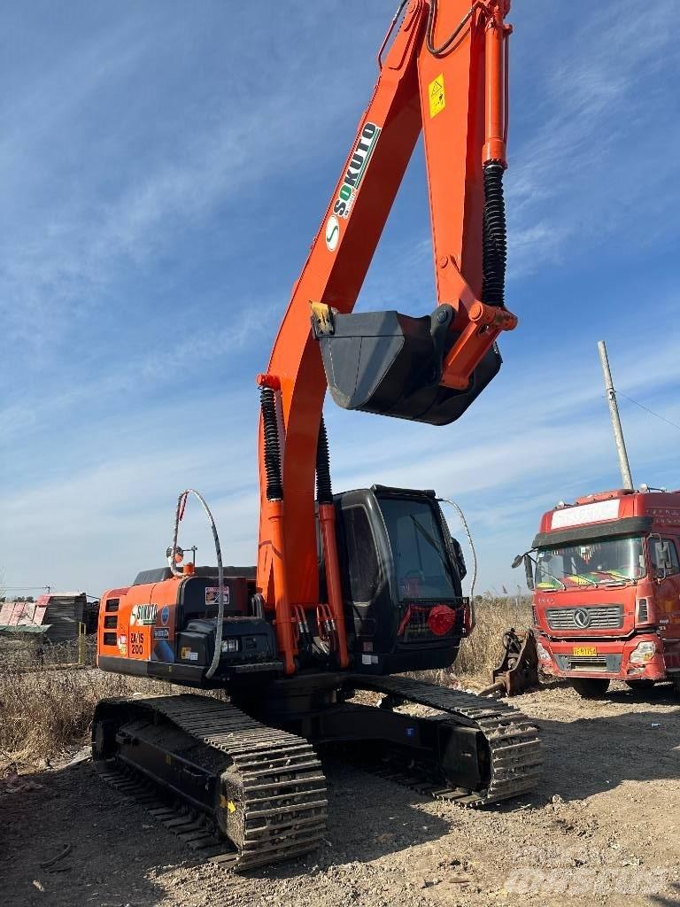 Hitachi ZX 200 Gravemaskiner på larvebånd