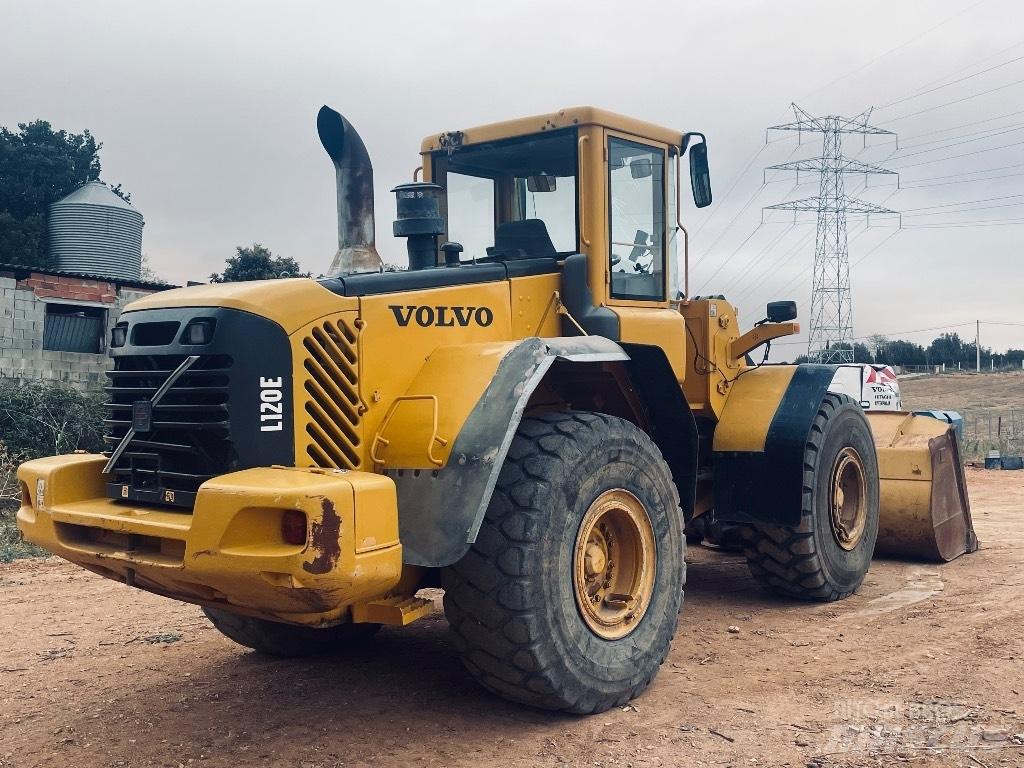 Volvo L120E Læssemaskiner på hjul