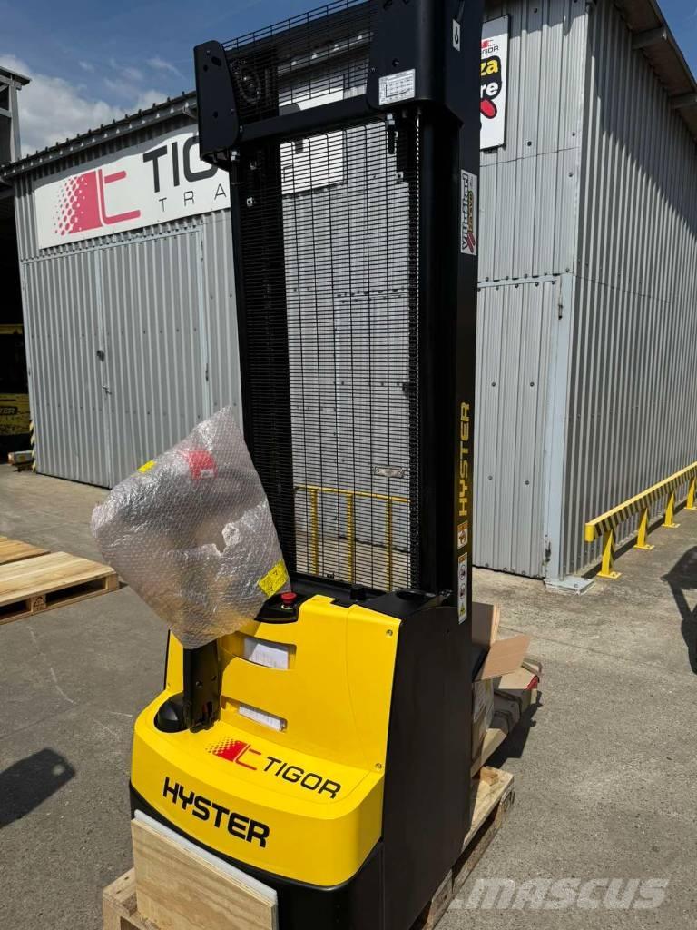 Hyster s1.4 Gaffelstabler med gående fører
