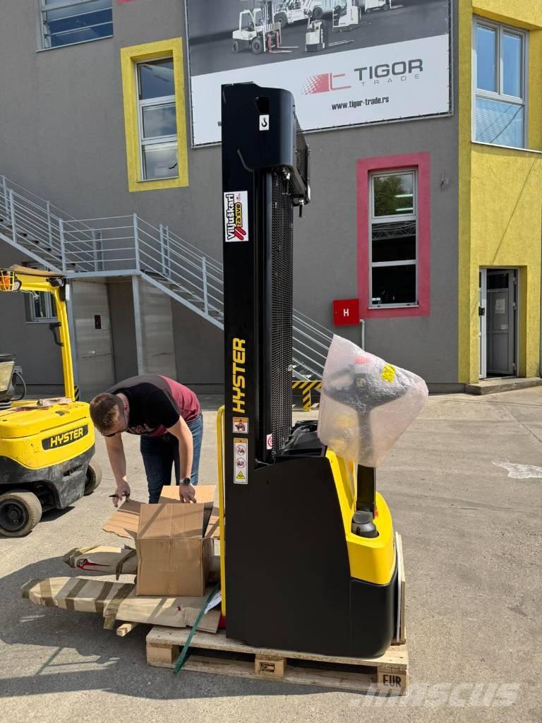 Hyster s1.4 Gaffelstabler med gående fører