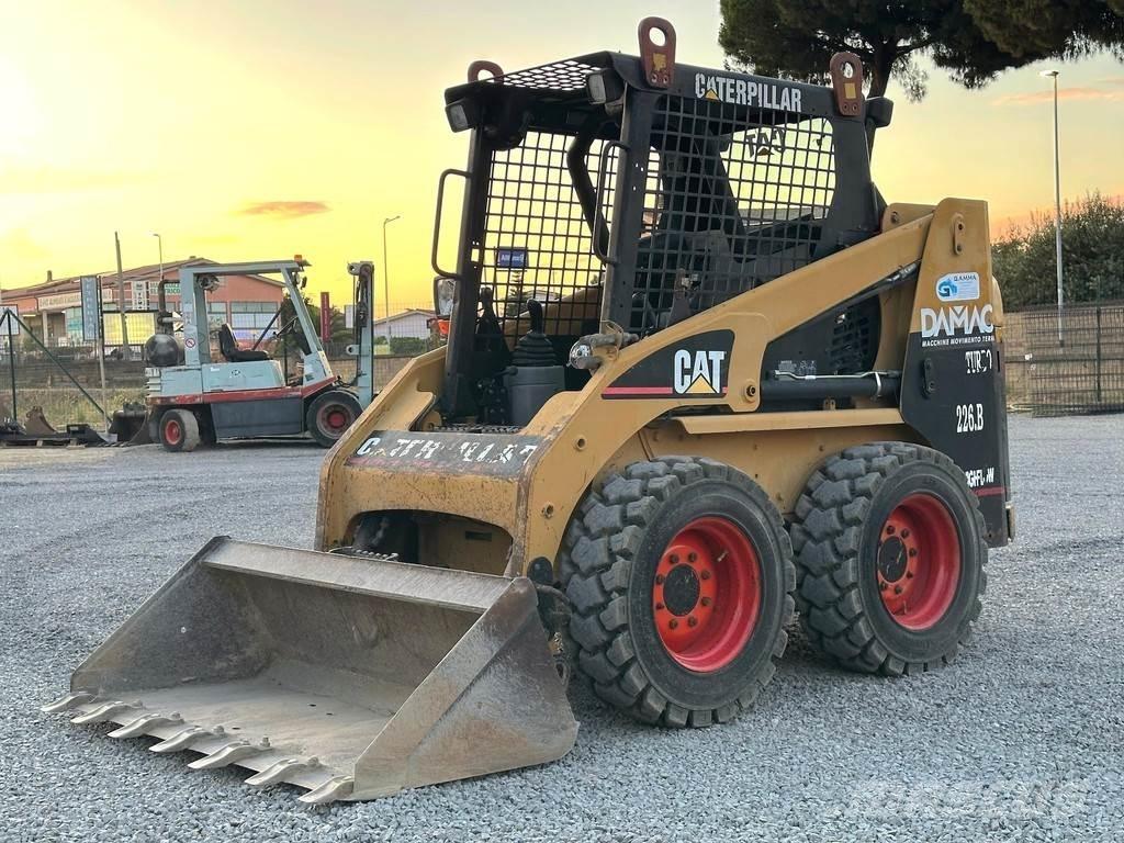 CAT 226BHF Minilæsser - knækstyret