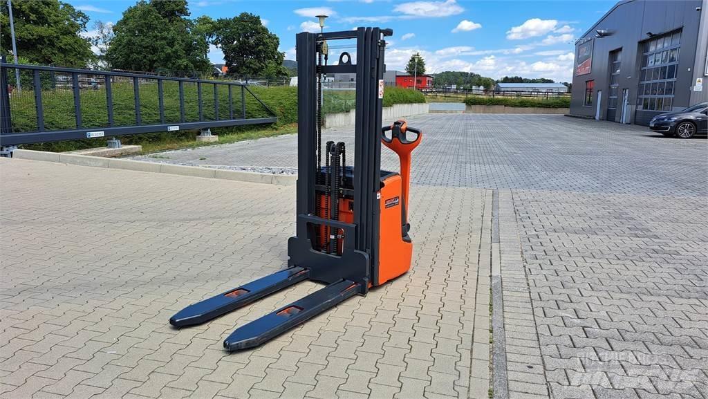 Linde L14C Gaffelstabler med gående fører