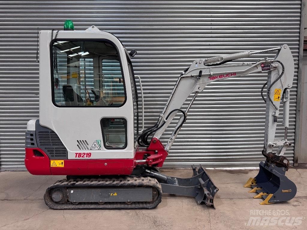 Takeuchi TB 219 Minigravemaskiner
