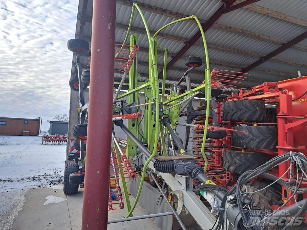 CLAAS Liner 2900 River og høvendere