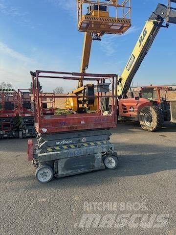 SkyJack SJIII3219 Saxlifte