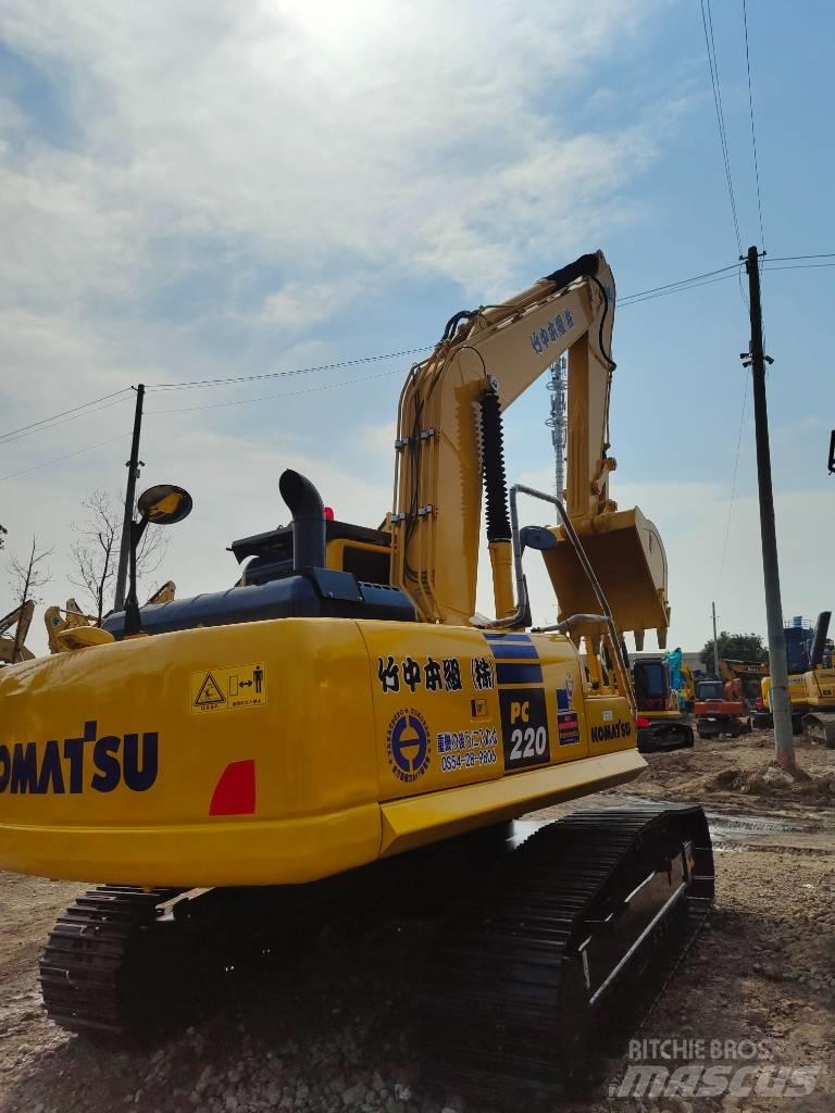 Komatsu PC 220 Gravemaskiner på larvebånd