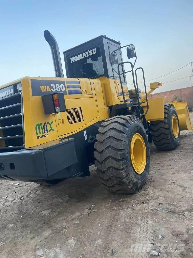 Komatsu WA 380 Læssemaskiner på hjul