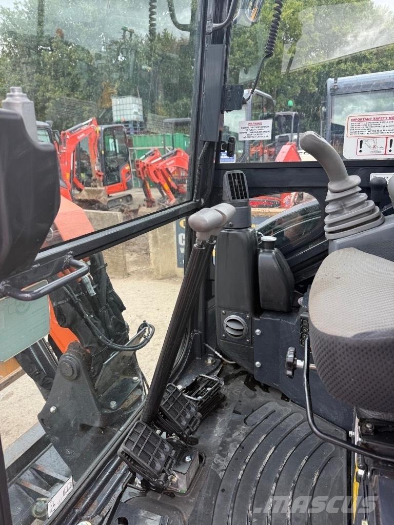 Hitachi ZX 26 U-6 CR Minigravemaskiner