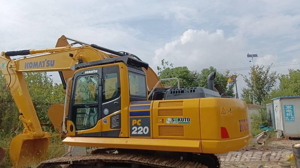 Komatsu PC 220-7 Gravemaskiner på larvebånd