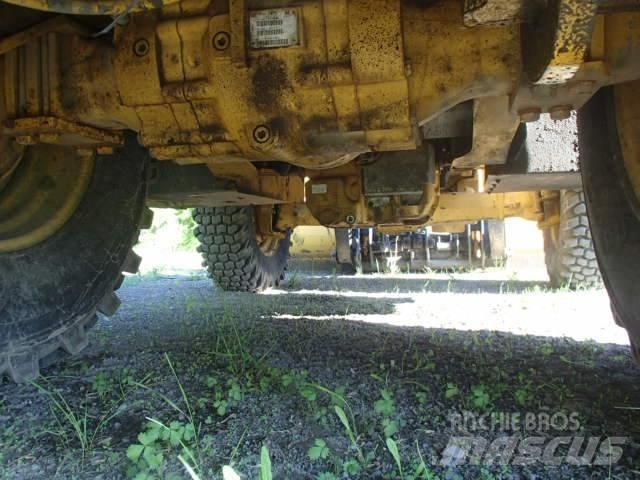 DEERE 410J Rendegravere
