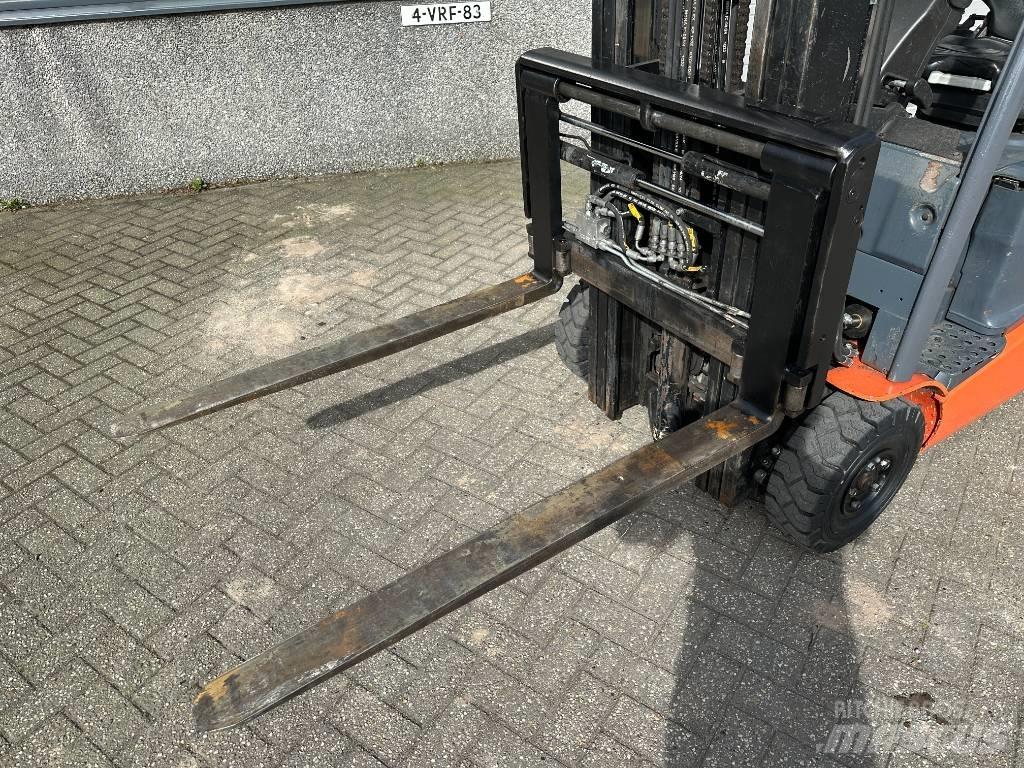 Toyota 8 FBEK 16 T El gaffeltrucks