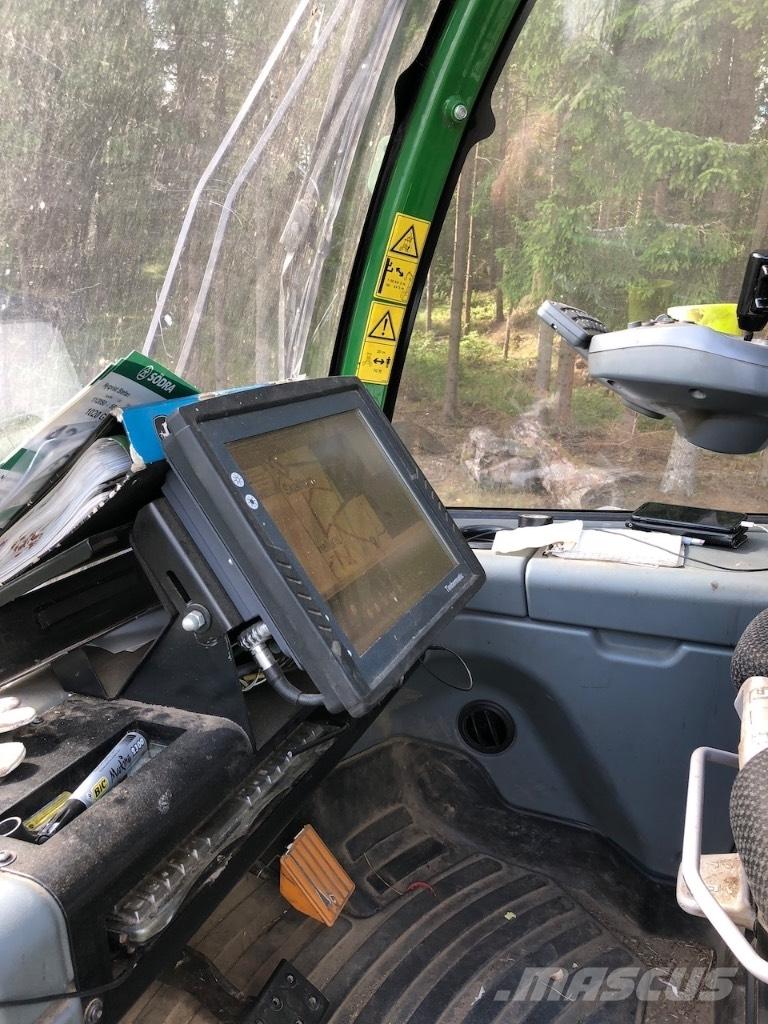 John Deere 810 E Udkørselsmaskiner