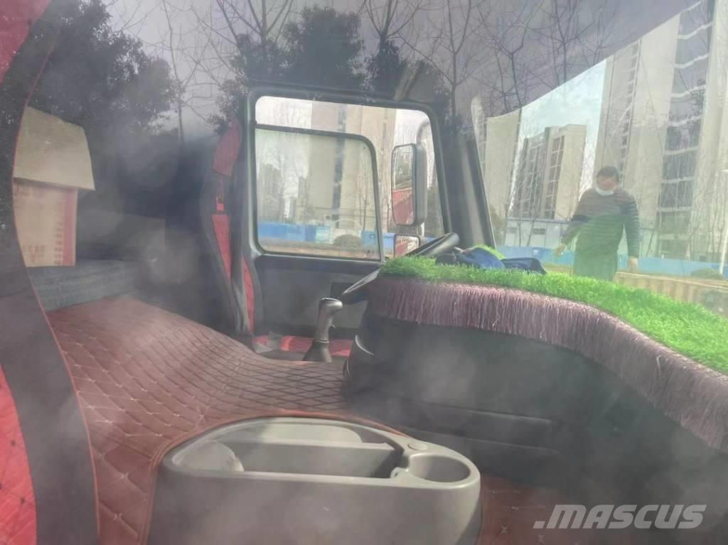 Howo 371 8x4 Lastbiler med tip