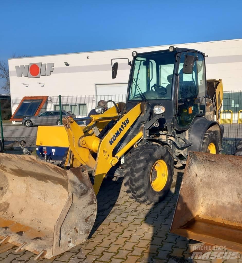 Komatsu WA80M-7 Læssemaskiner på hjul