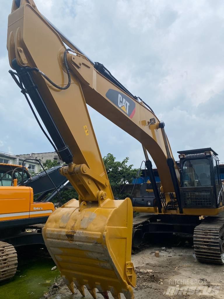 CAT 330 D Gravemaskiner på larvebånd