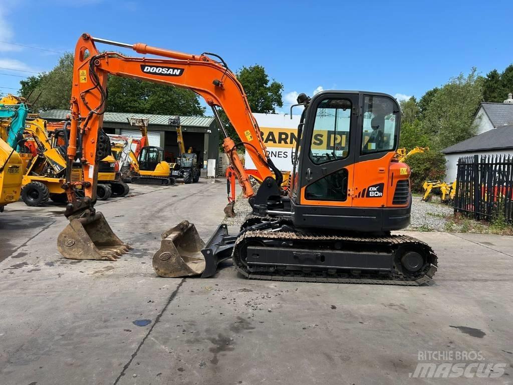Doosan DX 80 R Midi-gravemaskiner 7t - 12t