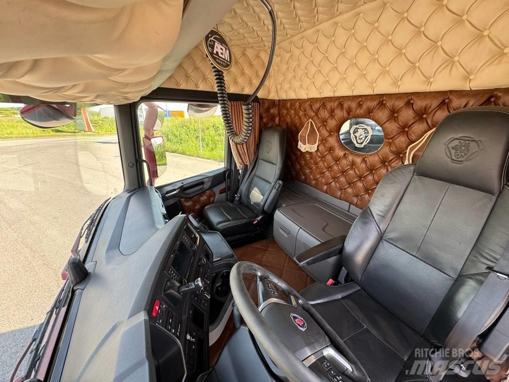 Scania R 500 CB Lastbil med kran