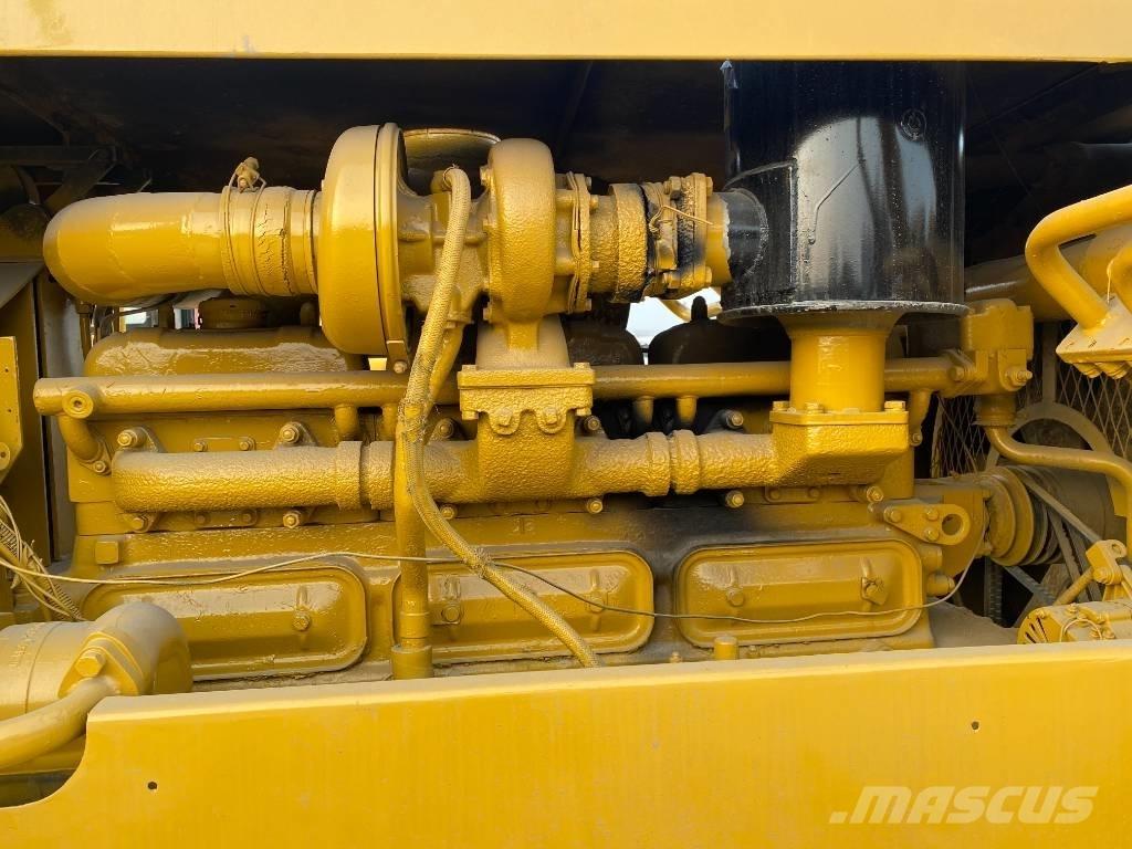 CAT D 6 D Bulldozer på larvebånd