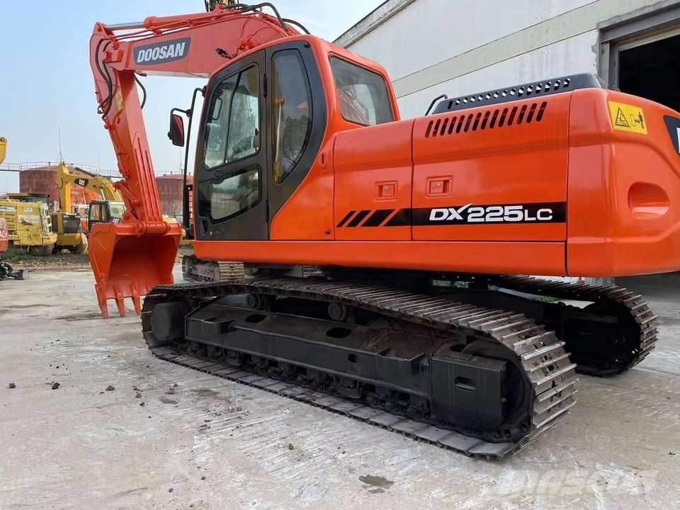 Doosan dx225 Gravemaskiner på larvebånd