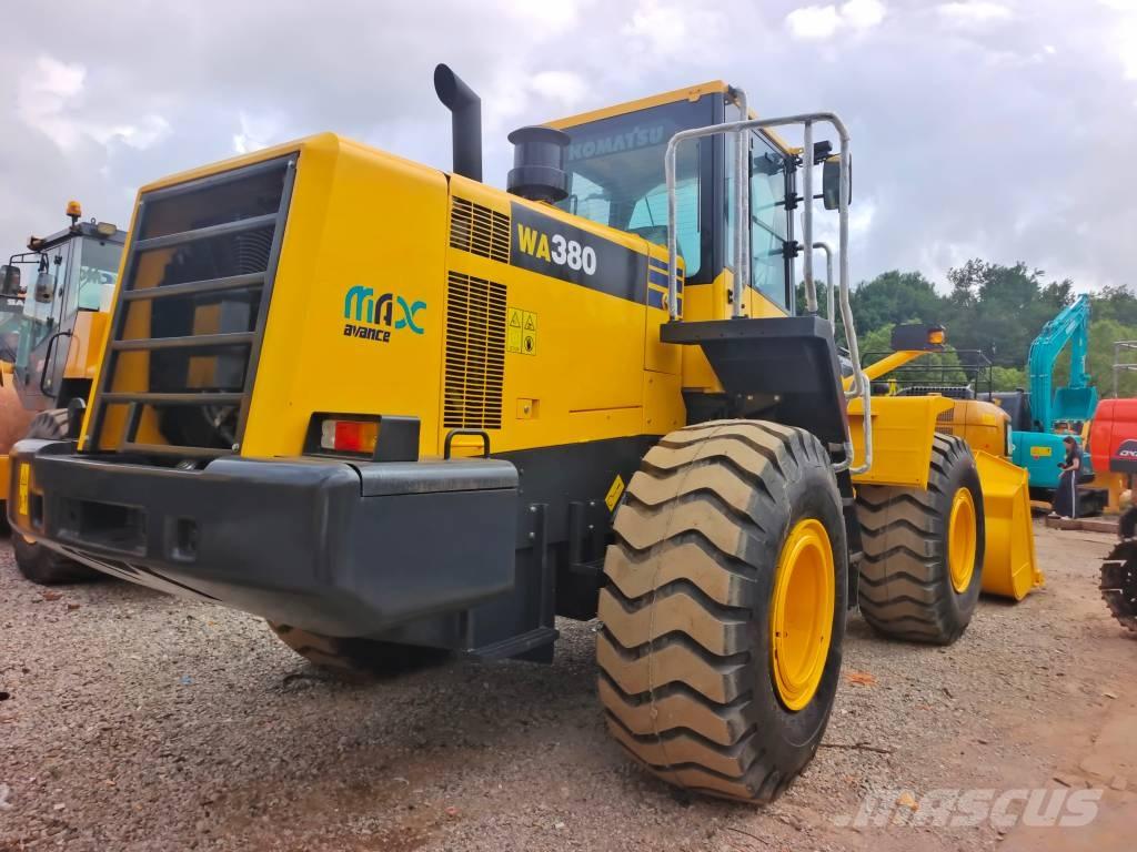 Komatsu WA 380-5 Læssemaskiner på hjul