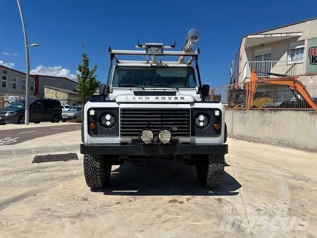Land Rover Defender Biler