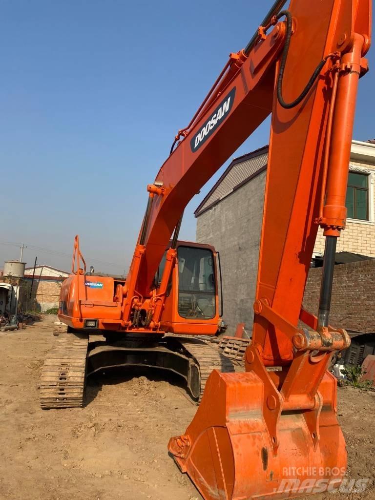 Doosan dh220lc-7 Gravemaskiner på larvebånd