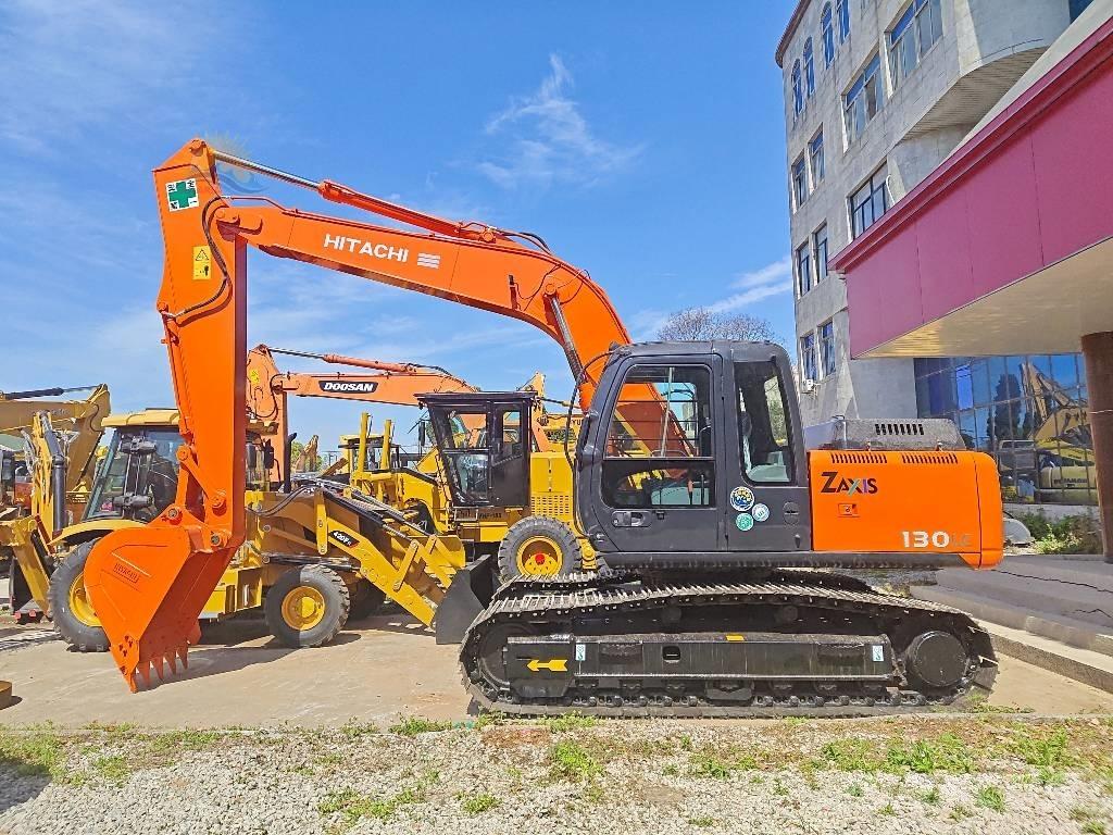 Hitachi ZX 130 Gravemaskiner på larvebånd