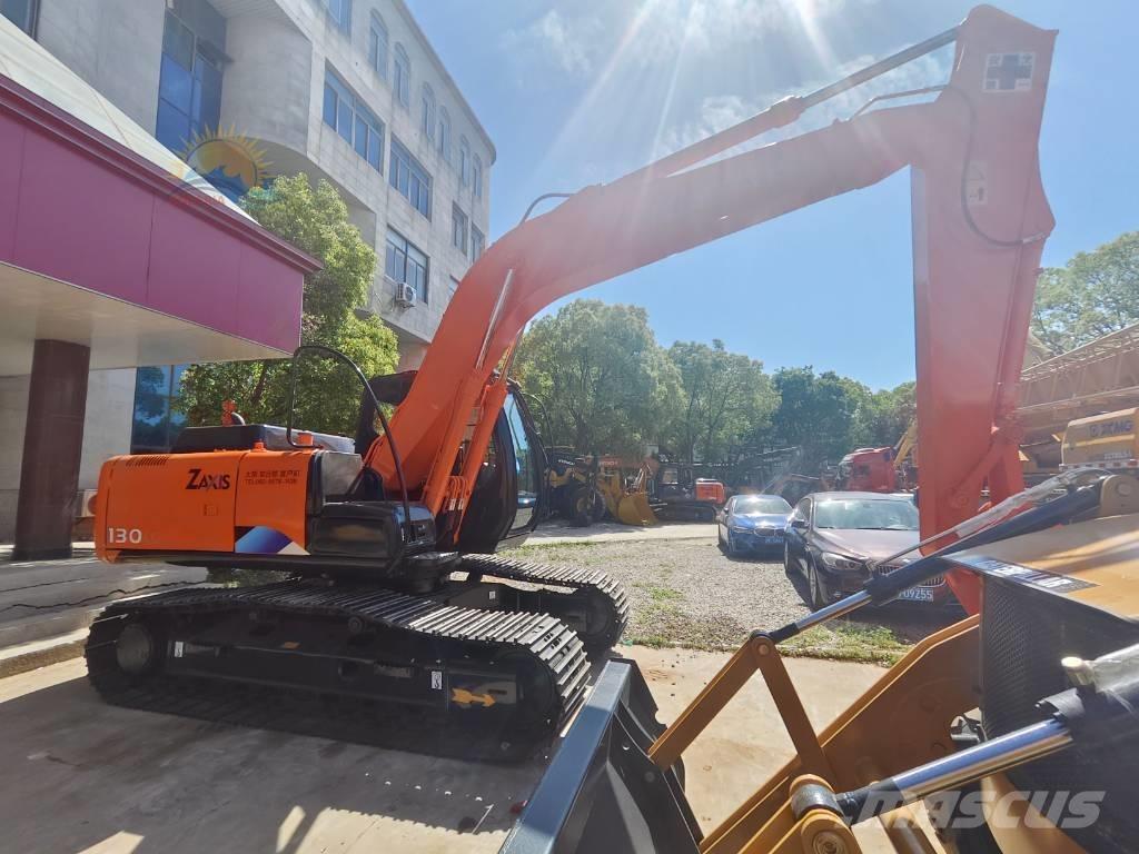 Hitachi ZX 130 Gravemaskiner på larvebånd