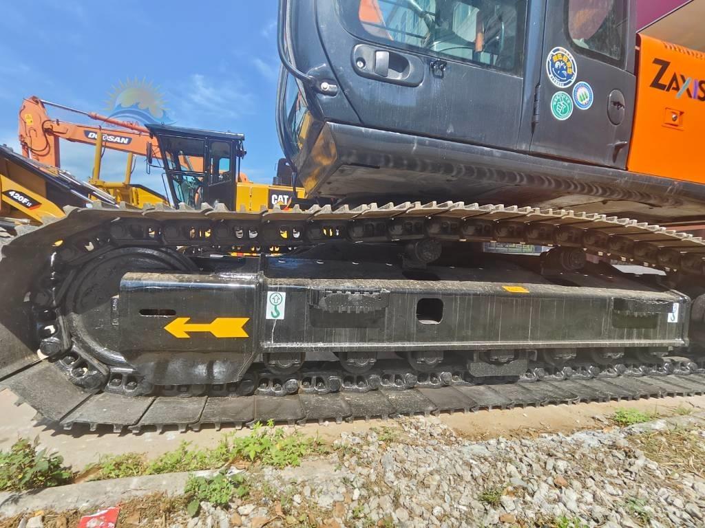 Hitachi ZX 130 Gravemaskiner på larvebånd