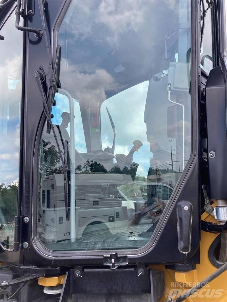 CAT 12 M 3 Vejhøvle / Gradere