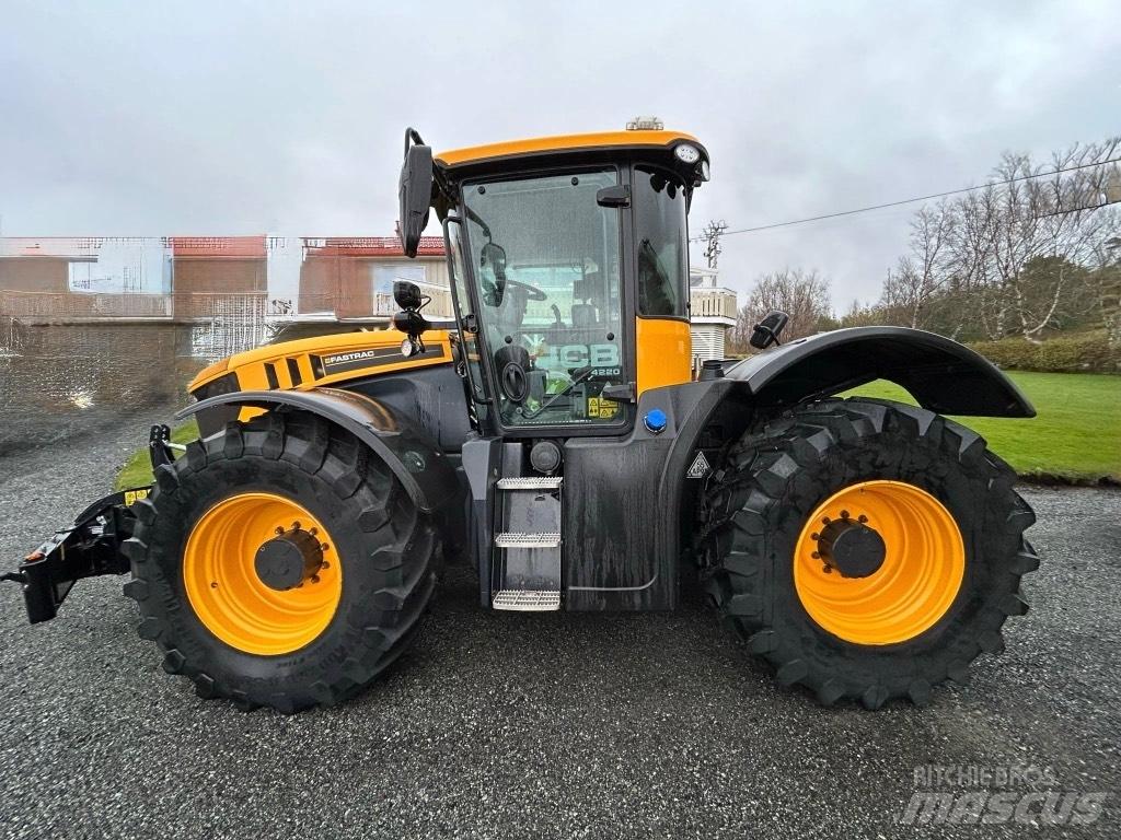 JCB 4220 FASTRAC Traktorer