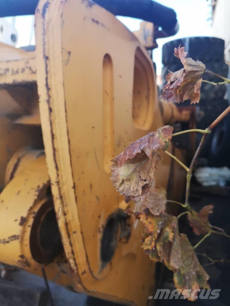 Liebherr 974 Gravemaskiner på larvebånd