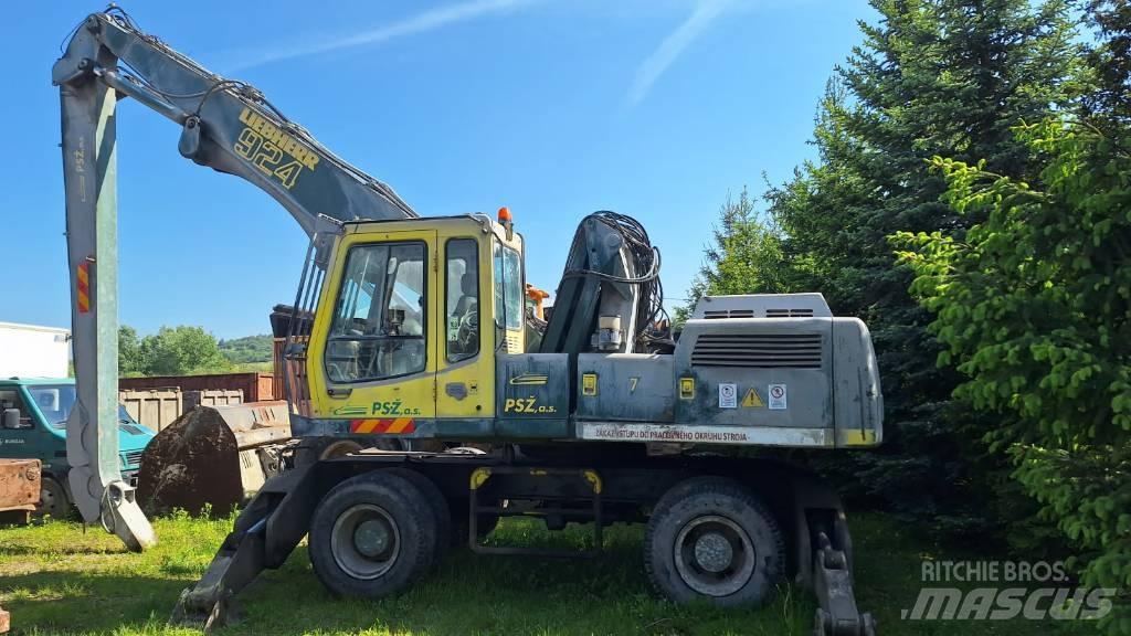 Liebherr A 924 Gravemaskiner på hjul