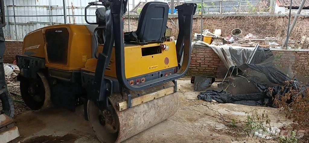  戴勒派克  DYNAPAC1250 Tvilling tromle