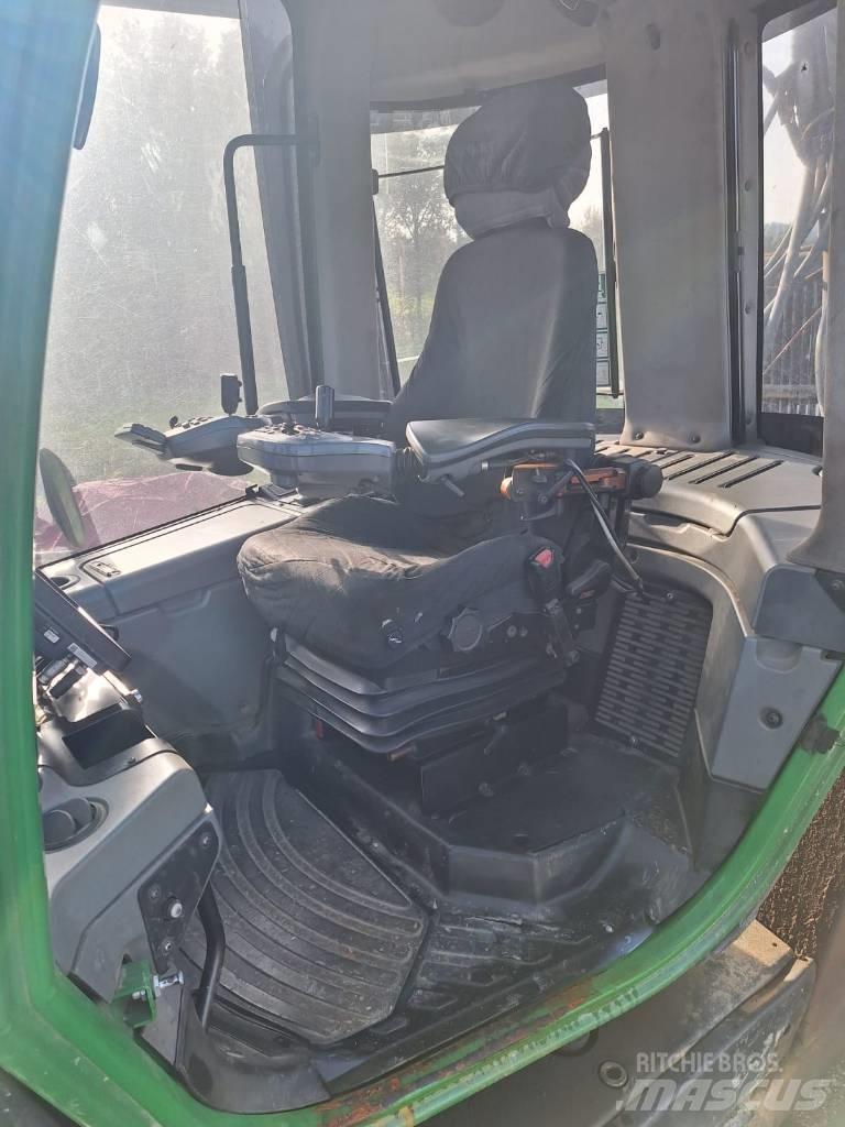 John Deere 1010 E Udkørselsmaskiner