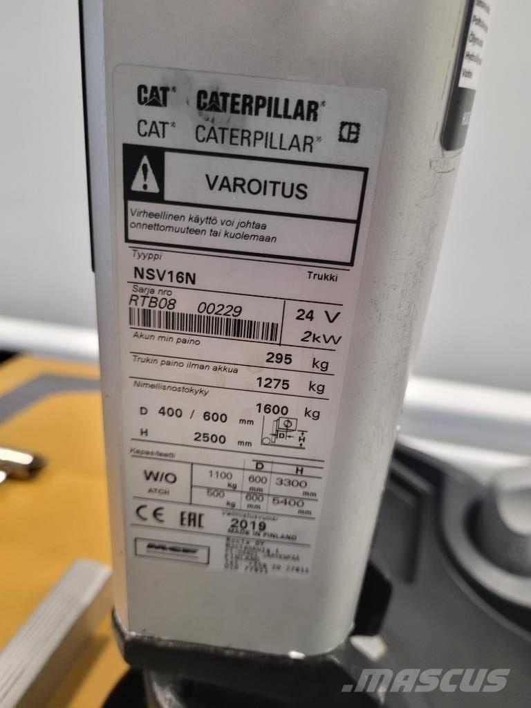 CAT NSV 16N ( MYYTY ) Selvkørende stablere