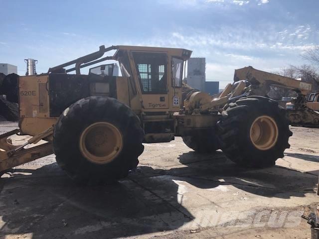 Tigercat 620 Udslæbningstraktorer