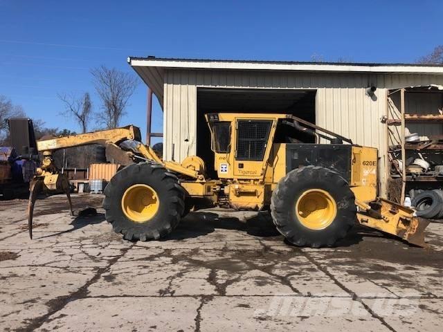 Tigercat 620 Udslæbningstraktorer