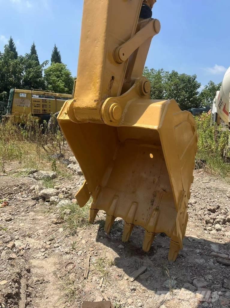 CAT 320 C L Gravemaskiner på larvebånd