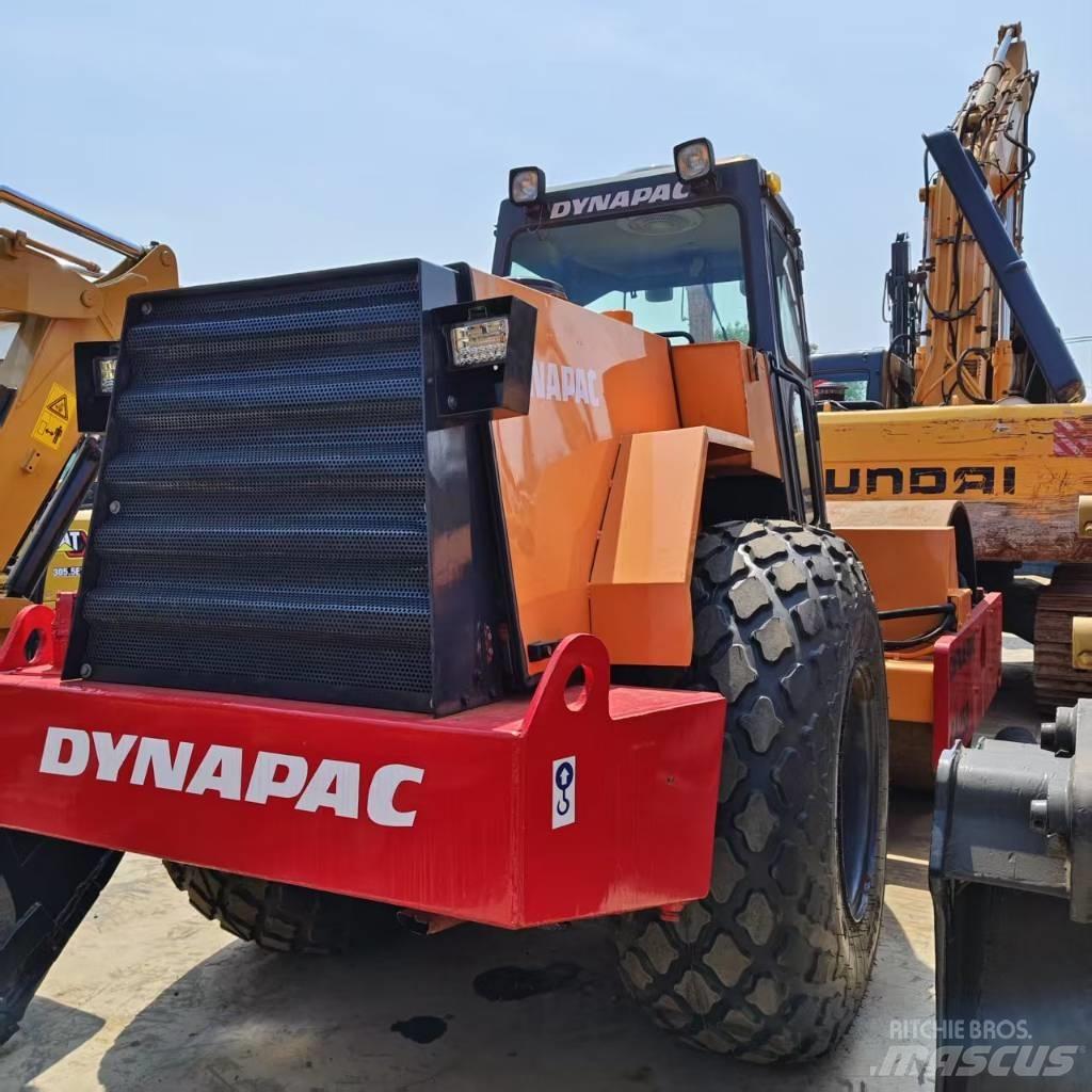 Dynapac CA25D Enkelt tromle