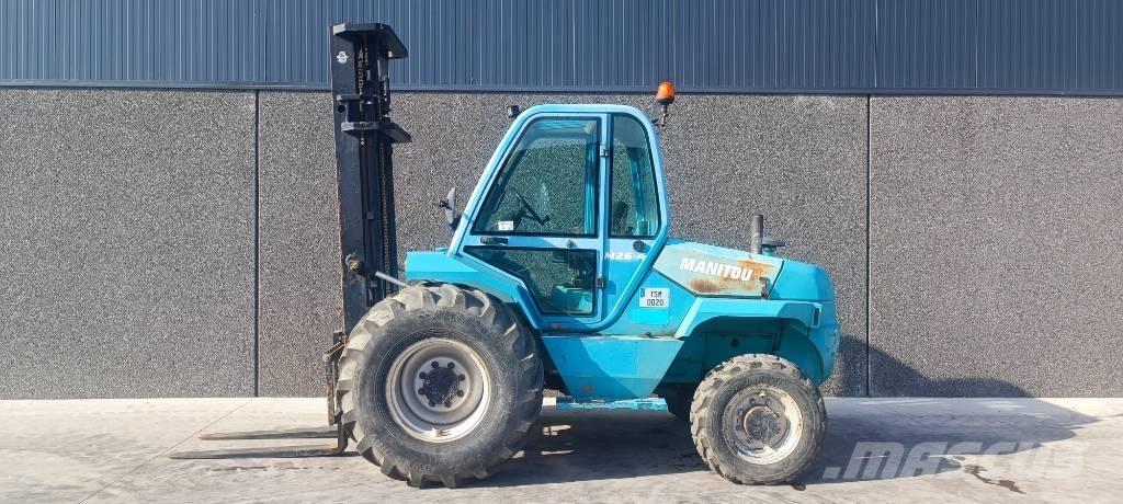 Manitou M 26.4 Terrængående gaffeltruck