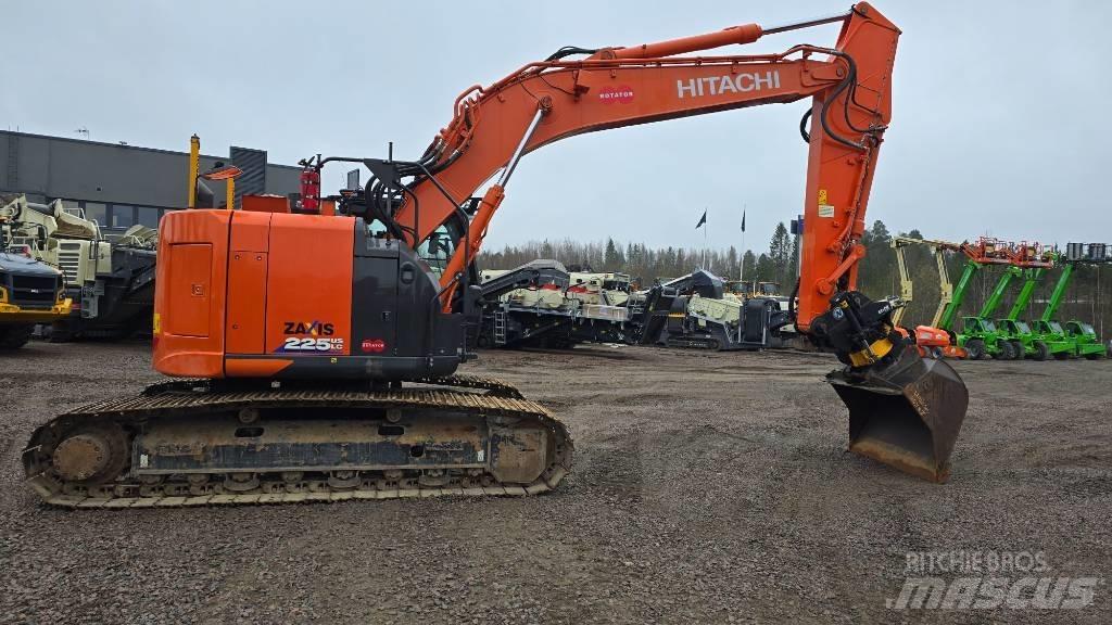 Hitachi ZX 225USLC-6 Gravemaskiner på larvebånd