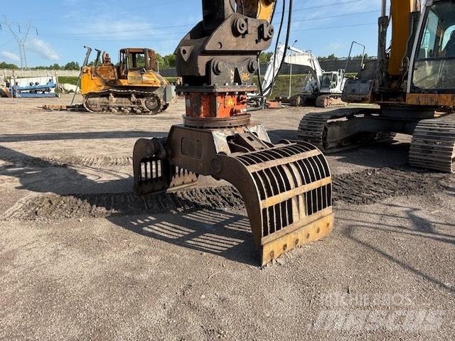 Liebherr R 906 LC Gravemaskiner på larvebånd