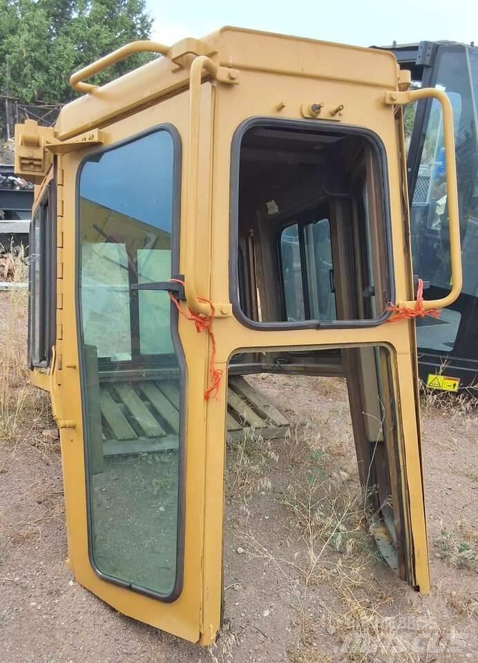 CAT D 8 R Bulldozer på larvebånd
