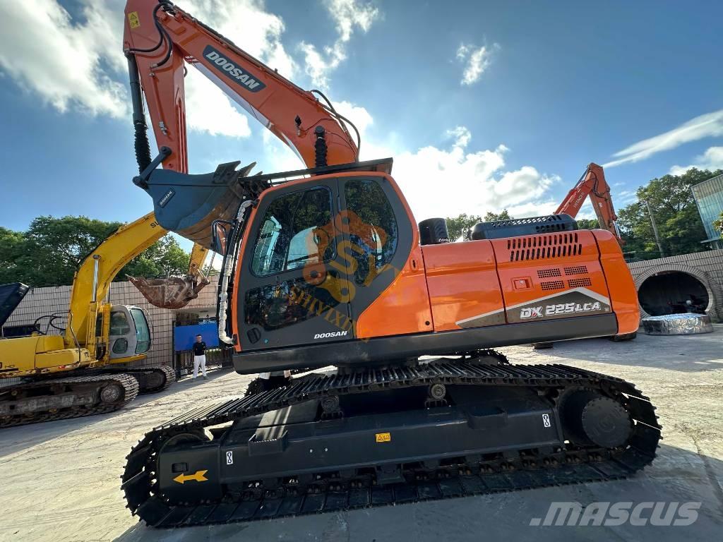 Doosan DX 225 LCA Gravemaskiner på larvebånd