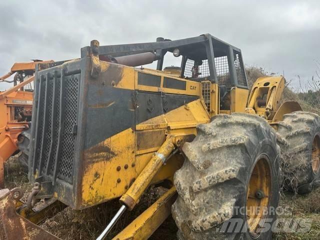 CAT 528 Udslæbningstraktorer