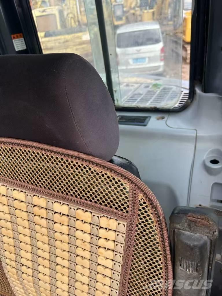 Komatsu PC 128 US Gravemaskiner på larvebånd